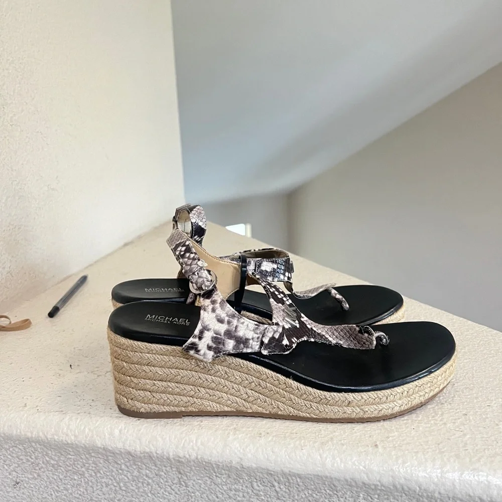 MICHAEL Kors‎ Laney Leather Animal Print Embossed Thong Espadrilles size 10M